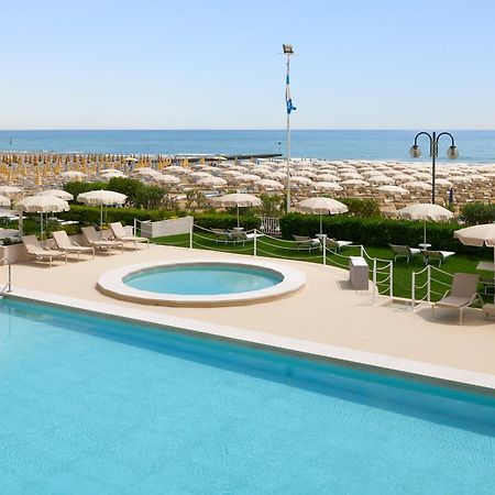 Hotel Aurora Lido di Jesolo Esterno foto
