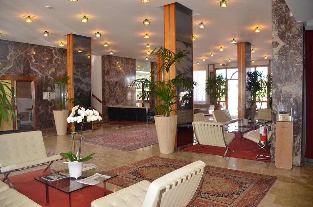 Hotel Aurora Lido di Jesolo Esterno foto