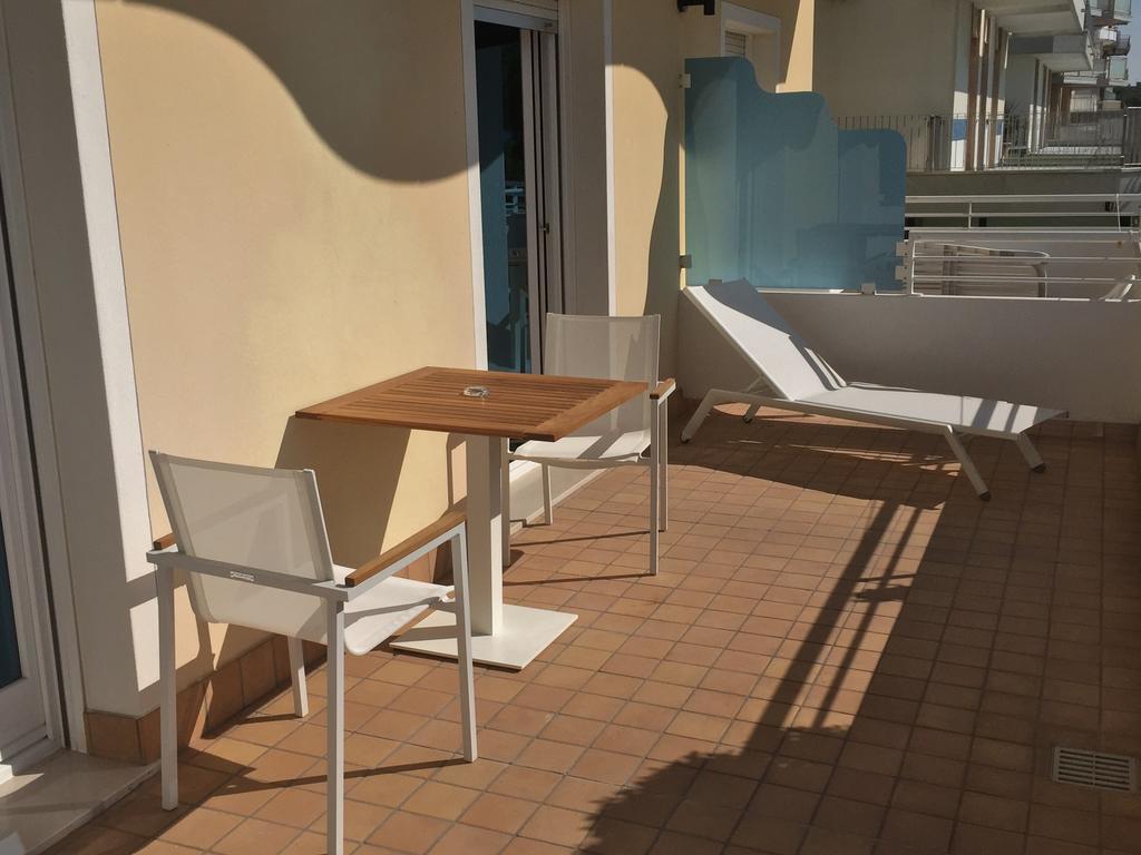 Hotel Aurora Lido di Jesolo Esterno foto