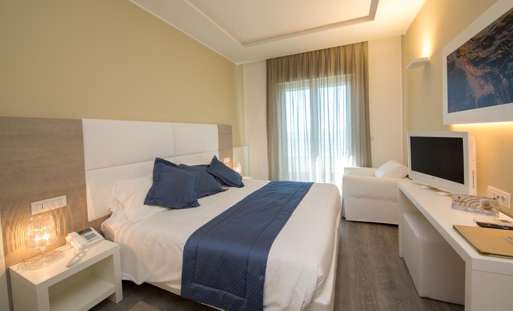Hotel Aurora Lido di Jesolo Esterno foto